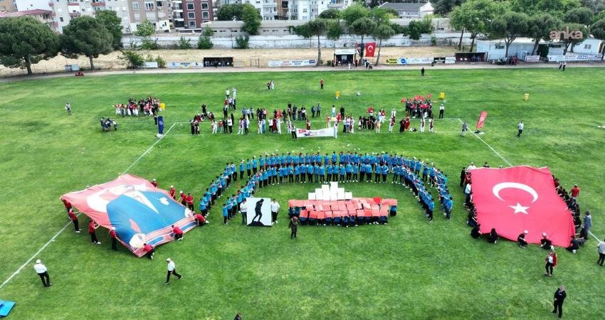 Burhaniye'de, 19 Mayıs Atatürk’ü Anma, Gençlik ve Spor Bayramı coşkulu