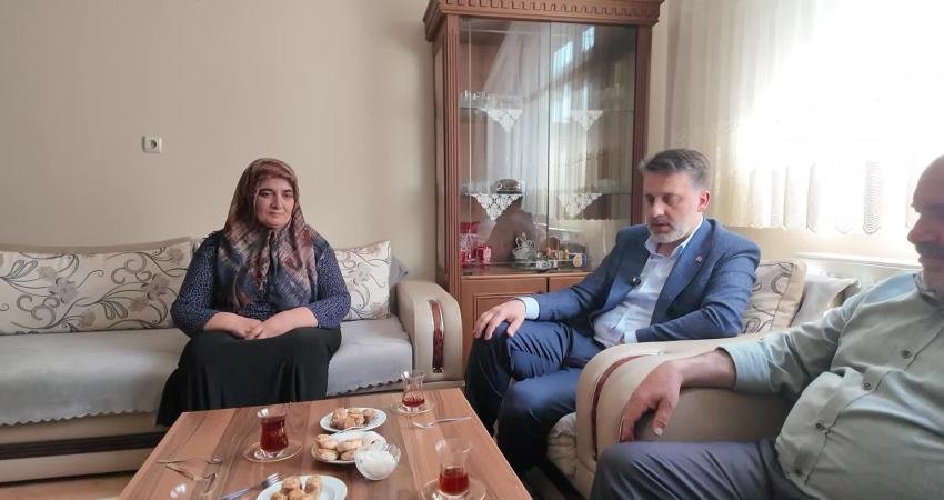 Bursa Büyükşehir Belediyesi tarafından Anneler Günü dolayısıyla şehrin 17 ilçesinde
