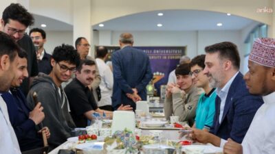 Bursa Büyükşehir Belediyesi Başkan Vekili Şahin Biba, Ulu Cami’de kılınan