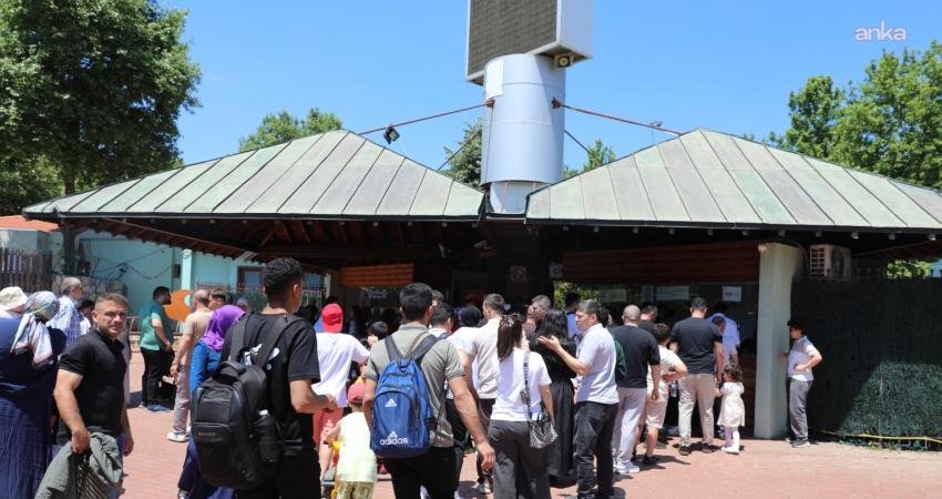 Bursa Büyükşehir Belediyesi Hayvanat Bahçesi, Kurban Bayramı’nda vatandaşların en çok