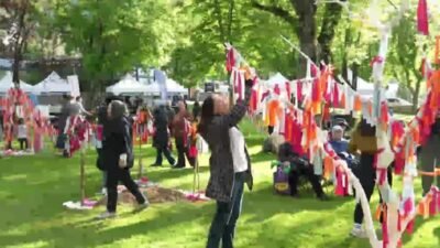 Bursa Büyükşehir Belediyesi tarafından Kültürpark’ta düzenlenen Hıdırellez Şenliği; halk dansları