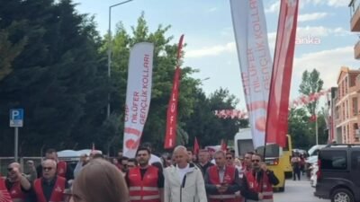 CHP’ye yönelik "mutlak butlan" kararı ve Genel Merkez'in polis nezaretinde