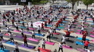 Büyükçekmece Belediyesi, 5 Mayıs Dünya Pilates Günü'nde Belediye Kent Meydanı’nda