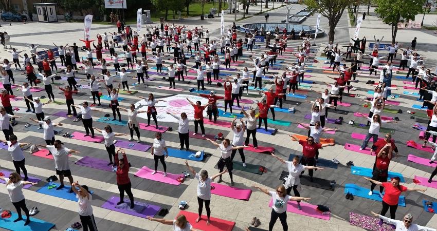 Büyükçekmece Belediyesi, 5 Mayıs Dünya Pilates Günü'nde Belediye Kent Meydanı’nda