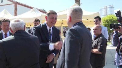 İzmir Büyükşehir Belediyesi’nin düzenlediği İzmir Kültür Politikaları Çalıştayı, ulusal ve uluslararası