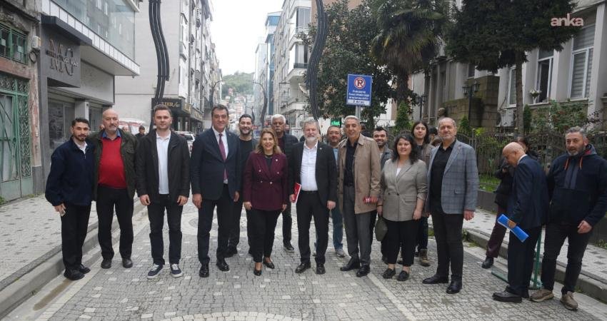 CHP Giresun örgütü sahaya inerek esnaf ve vatandaşların sorunlarını dinledi. CHP