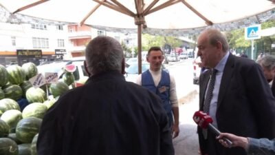  CHP İzmir Milletvekili Rıfat Nalbantoğlu, Keçiören'de pazar esnafının ve yurttaşların