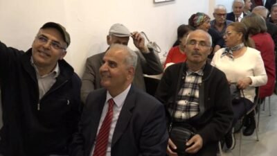 CHP'nin İçişleri Politika Kurulu Başkanı Murat Bakan, CHP’ye yönelik baskılar
