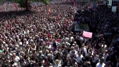 CHP Grup Başkanı Özgür Özel, en kısa sürede kurultaya gidilmesi