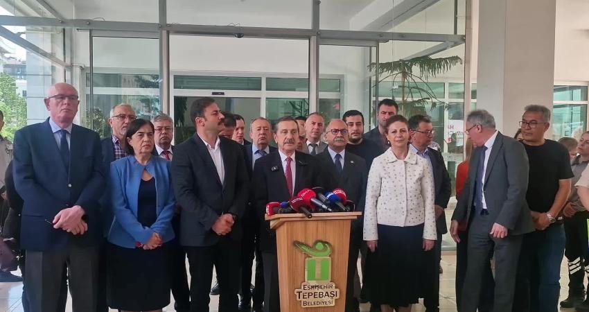 CHP Eskişehir İl Başkanı Talat Yalaz, Tepebaşı Belediyesi'nin bazı personelinin