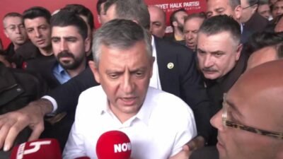 CHP Genel Merkezi’ne çevik kuvvet ekiplerinin müdahalesinin ardından açıklama yapan