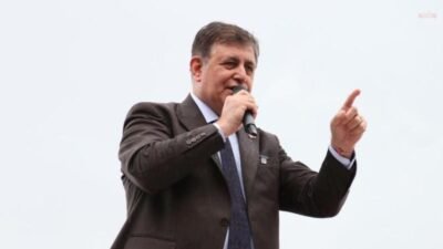 İZBB Başkanı Cemil Tugay, CHP Genel Merkezi'ne polis müdahalesiyle tahliye