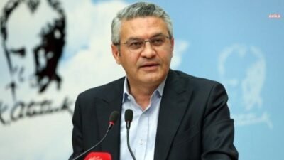 CHP İstanbul Milletvekili Oğuz Kaan Salıcı, CHP Genel Merkezi'ne polis