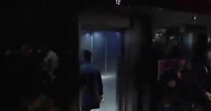 CHP Genel Merkezi’ne polis müdahalesi sırasında Özel’in makam katında yaşananlar paylaşıldı CHP Lideri Özgür Özel'e ait "Özgür Özel İletişim" adlı X