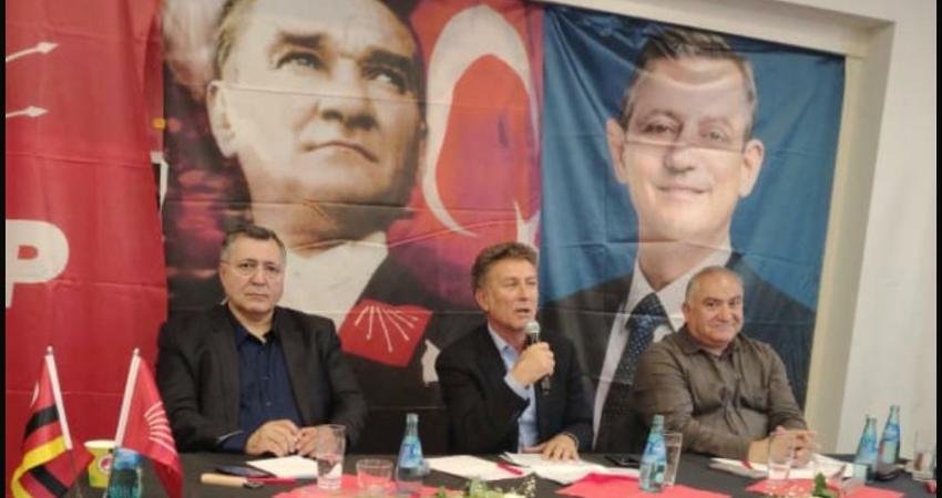 Almanya'da faaliyet göstren HP Giessen Birliği’nin düzenlediği “Cumhuriyet” panelinde, Cumhuriyet'in,
