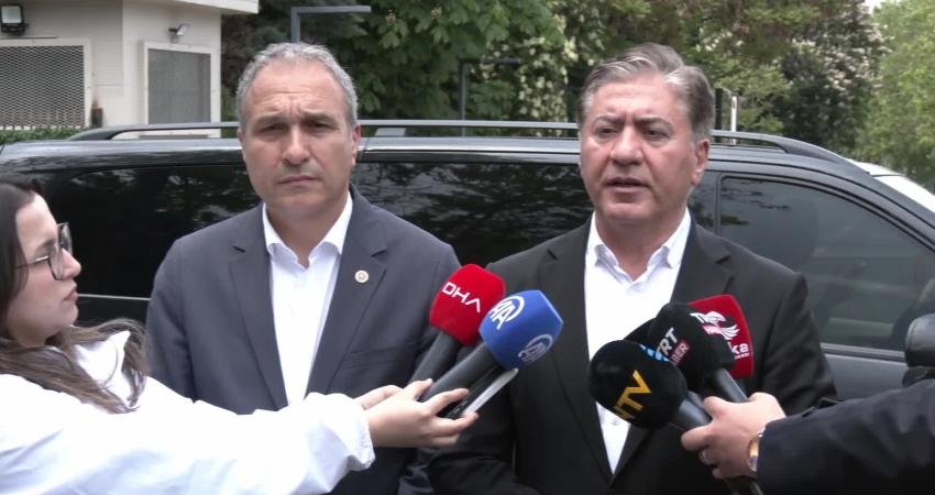 CHP Grup Başkanvekili Murat Emir: “İçişleri Bakanı’ndan CHP Genel Merkezi’ne güç kullanılarak girilmemesini istedik” CHP Grup Başkanvekili Murat Emir, İçişleri Bakanı ile görüştüklerini belirterek,