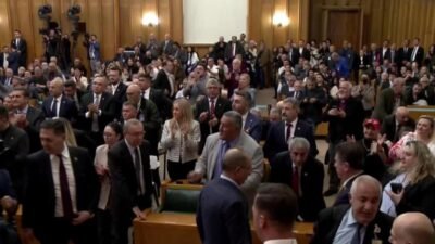 CHP Genel Başkanı Özgür Özel, Cumhurbaşkanı Recep Tayyip Erdoğan'ın "Açıklanan