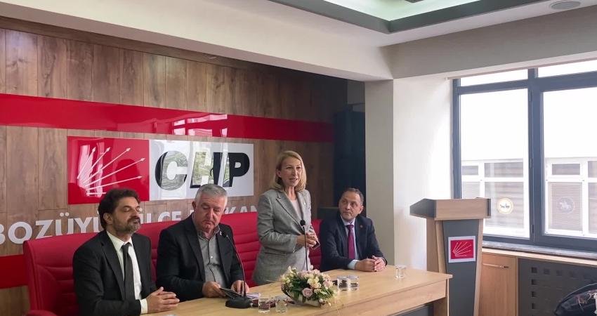 CHP'nin saha programları kapsamında Bilecik’e gelen CHP Muğla Milletvekili Süreyya