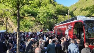CHP heyeti, "Maden ruhsatlarıyla kuşatılan Karadeniz'de halkımızın yanındayız" sloganıyla başlattığı