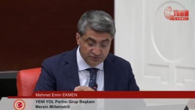 TBMM Genel Kurulu'nda CHP Grup Başkanvekili Murat Emir ve AK