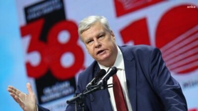 CHP İlke ve Demokrasi Hareketi Sözcüsü Örsan Öymen, partiye yönelik