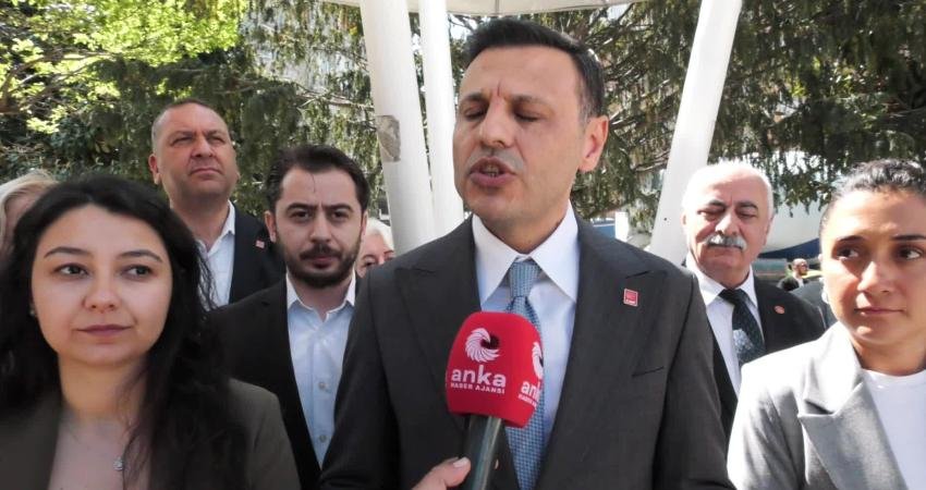 Güngören’de pazar ve esnaf ziyareti gerçekleştiren CHP İstanbul İl Başkanı