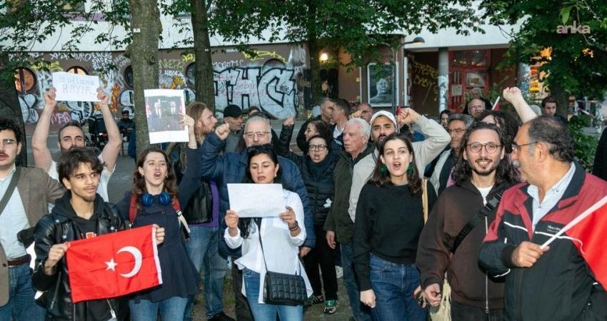 CHP'nin 38. Olağan Kurultayı'nın iptali kararı, Almanya'nın başkenti Berlin’de yaşayan