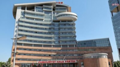 CHP’nin resmi X hesabı, CHP’nin 38. Olağan Kurultayı’nın iptal edilmesine