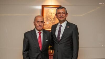 CHP'nin önceki genel başkanlarından Hikmet Çetin, CHP’nin 38. Olağan Kurultayı'nın