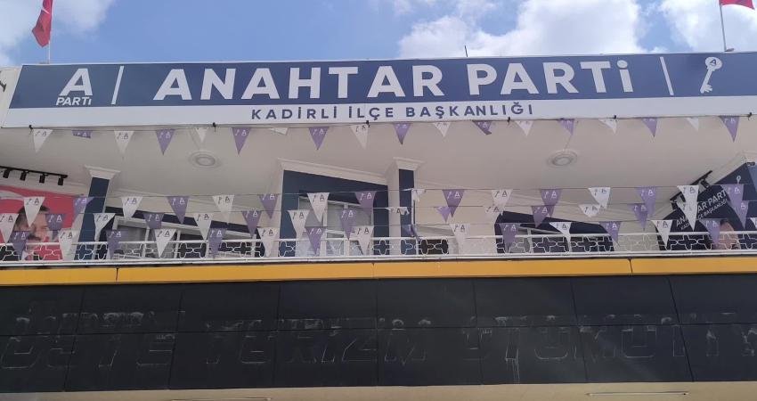 Anahtar Parti Kadirli İlçe Başkanı Gökhan Turanlıoğlu, CHP'nin 38. Olağan