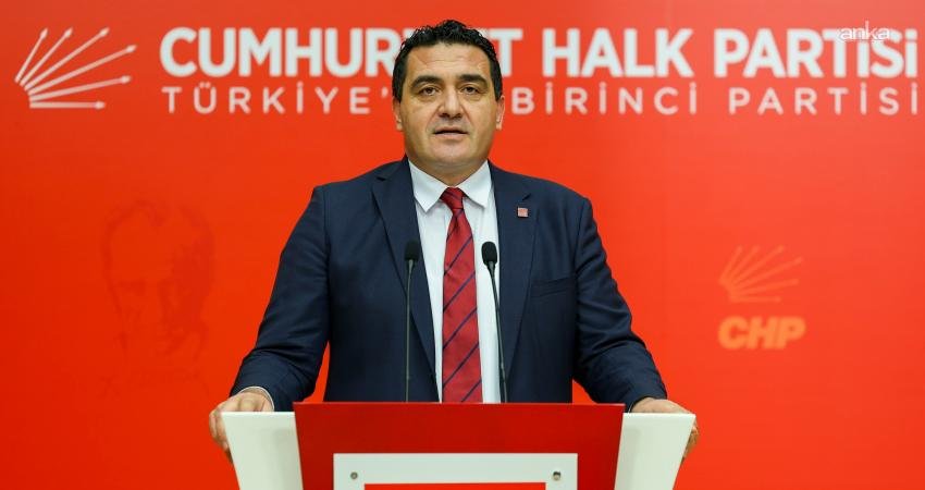 CHP Kurultayı’na iptal kararı… Ulaş Karasu: “Sarayın koridorlarında alınan kararlar bizim için yok hükmündedir” CHP Genel Başkan Yardımcısı Ulaş Karasu, CHP’nin 38. Olağan Kurultayı’nı
