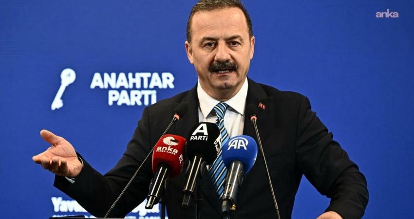 Anahtar Parti Genel Başkanı Yavuz Ağıralioğlu, CHP'nin 38. Olağan Kurultayı'nın