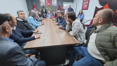 CHP’nin 38. Olağan Kurultayı’nın iptaline ilişkin karara yönelik tepkiler sürerken,