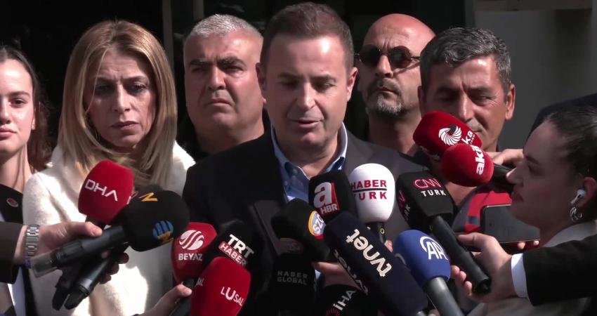 Balıkesir Büyükşehir Belediye Başkanı Ahmet Akın, Kemal Kılıçdaroğlu'nu ziyaret etti.