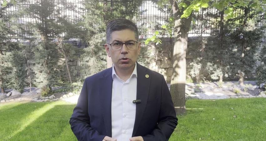 CHP Isparta Milletvekili Hikmet Yalım Halıcı, CHP’nin 38. Olağan Kurultayı’nın