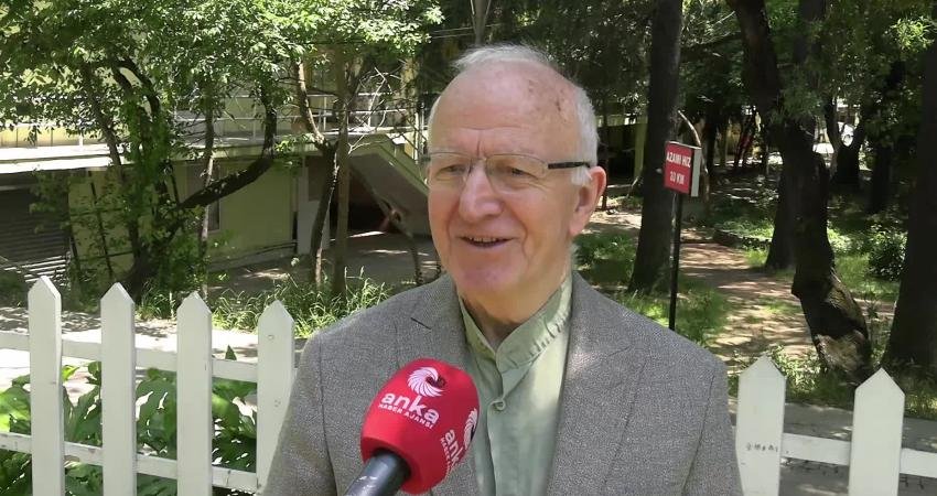 İstanbul Barosu Başkanı İbrahim Özden Kaboğlu, CHP’nin 38. Olağan Kurultay’ına