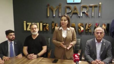 İYİ Parti İzmir İl Başkanlığı’nın bayramlaşma programında konuşan İl Başkanı