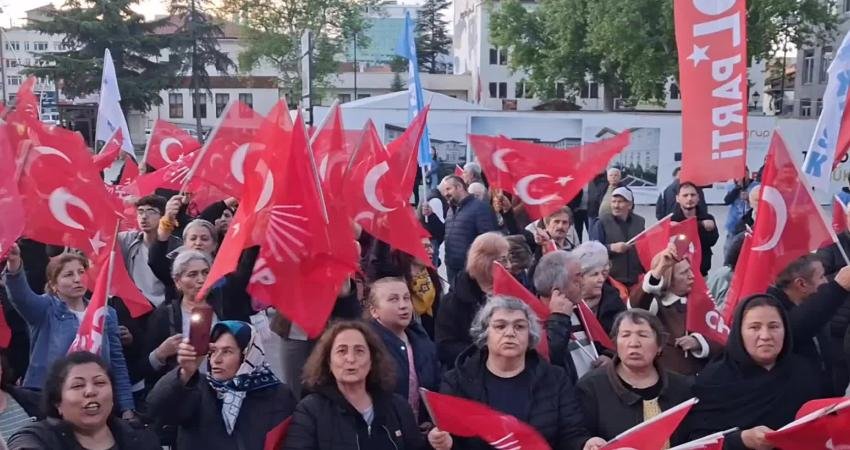 CHP Tokat İl Başkanlığı tarafından düzenlenen “Demokrasi Mitingi”nde siyasi partiler