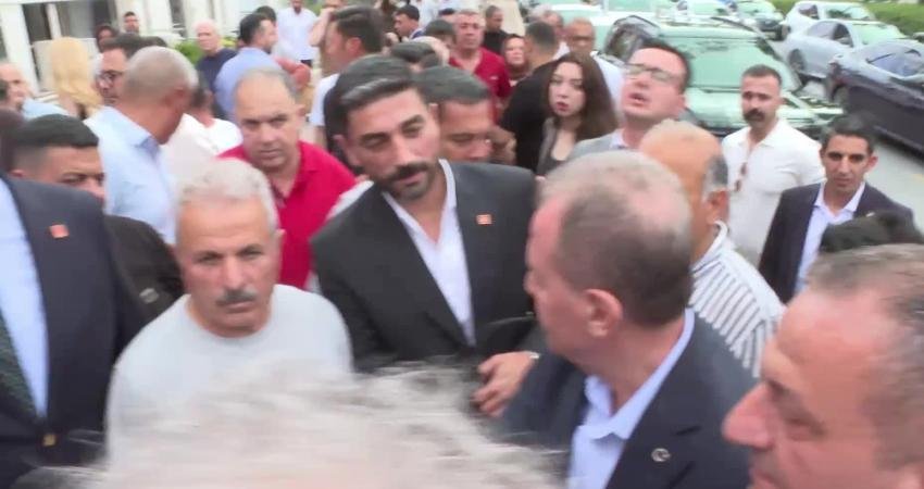 CHP Mersin İl Başkanlığı’nda bayramlaşma… Vahap Seçer: “Partinin seçilmiş Genel Başkanı Özgür Özel’dir” Türkiye Belediyeler Birliği ve Mersin Büyükşehir Belediye Başkanı Vahap Seçer,