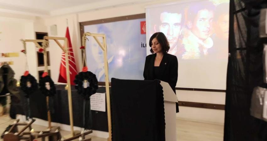 CHP Nazilli İlçe Başkanı Sema Aslıhan Ökmen, "Gençlerin korkmadan konuşabildiği, eşit