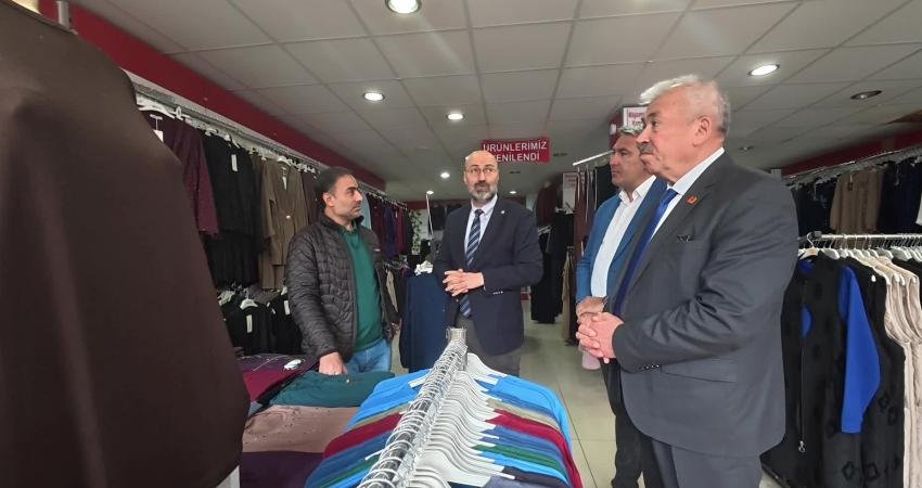 CHP’nin saha çalışmaları kapsamında Yozgat’a gelen CHP PM Üyesi Erhan