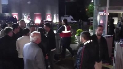 CHP Genel Başkanı Özgür Özel ve partililerin, 38. Olağan Kurultay'a