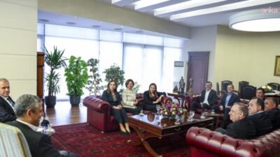CHP'li Büyükşehir Belediye Başkanları toplantısı başladı. İstinafın CHP Kurultayı'na ilişkin