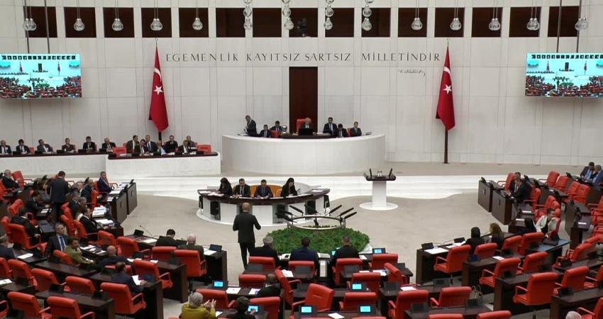 CHP’li Genç: Türkiye’yi vergiden kaçırmanın, denetimsiz sermaye transferlerinin merkezi haline getiriyorsunuz CHP Kayseri Milletvekili Aşkın Genç, varlık barışı ile ilgili düzenlemeleri