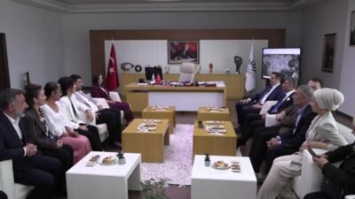 CHP İzmir İl Başkanı Çağatay Güç ile CHP Elazığ Milletvekili