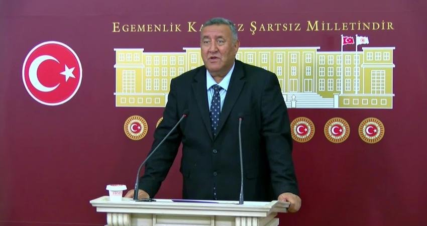 CHP Niğde Milletvekili Ömer Fethi Gürer, üreticinin krediye ulaşmakta zorluk yaşadığını