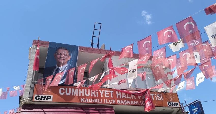 CHP’li Kadirli Belediye Başkanı Olcar: “Dört kez üst üste seçilmiş Genel Başkanımız Sayın Özgür Özel’in yanındayız” Kadirli Belediye Başkanı Mustafa Mert Olcar, "Bizler, Cumhuriyet Halk Partimizin