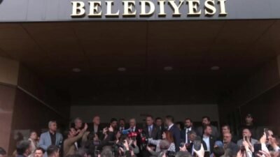 CHP Afyonkarahisar İl Başkanı Hasan Karadeniz, salı günü CHP’den istifa