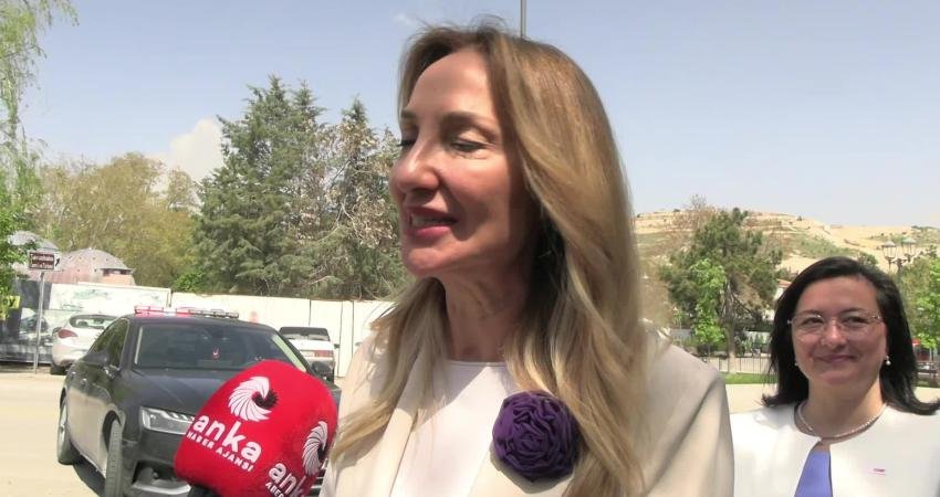 CHP Aile ve Sosyal Hizmetler Politika Kurulu Başkanı Aylin Nazlıaka, "Cumhuriyet