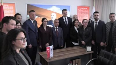 CHP İzmir İl Başkanı Çağatay Güç ve CHP Muğla Milletvekili
